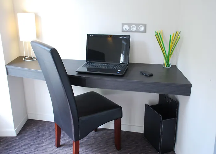 Ruthenium Hotel